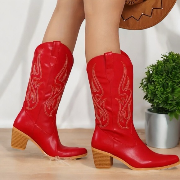 NWT Scarlet Red Western Boots - Picture 3 of 15
